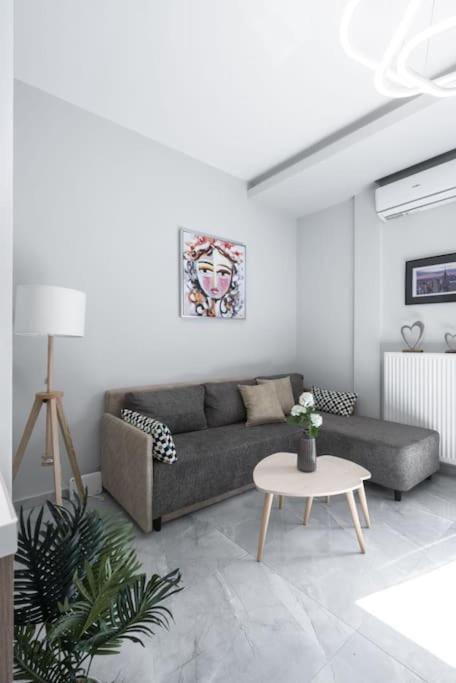 Soleggiato Minimal Apartment Salonicco Esterno foto